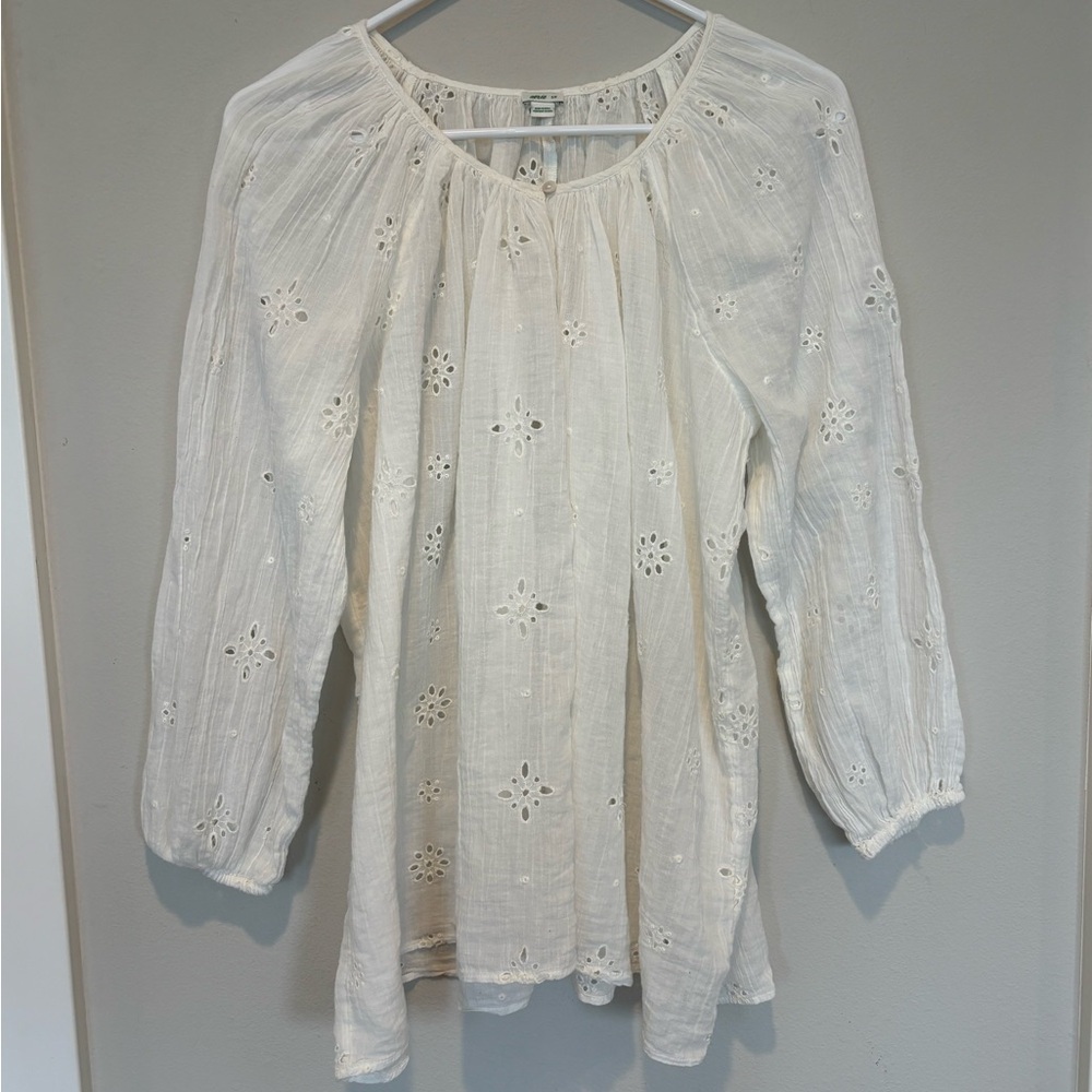Aerie White Eyelet Blouse 130
